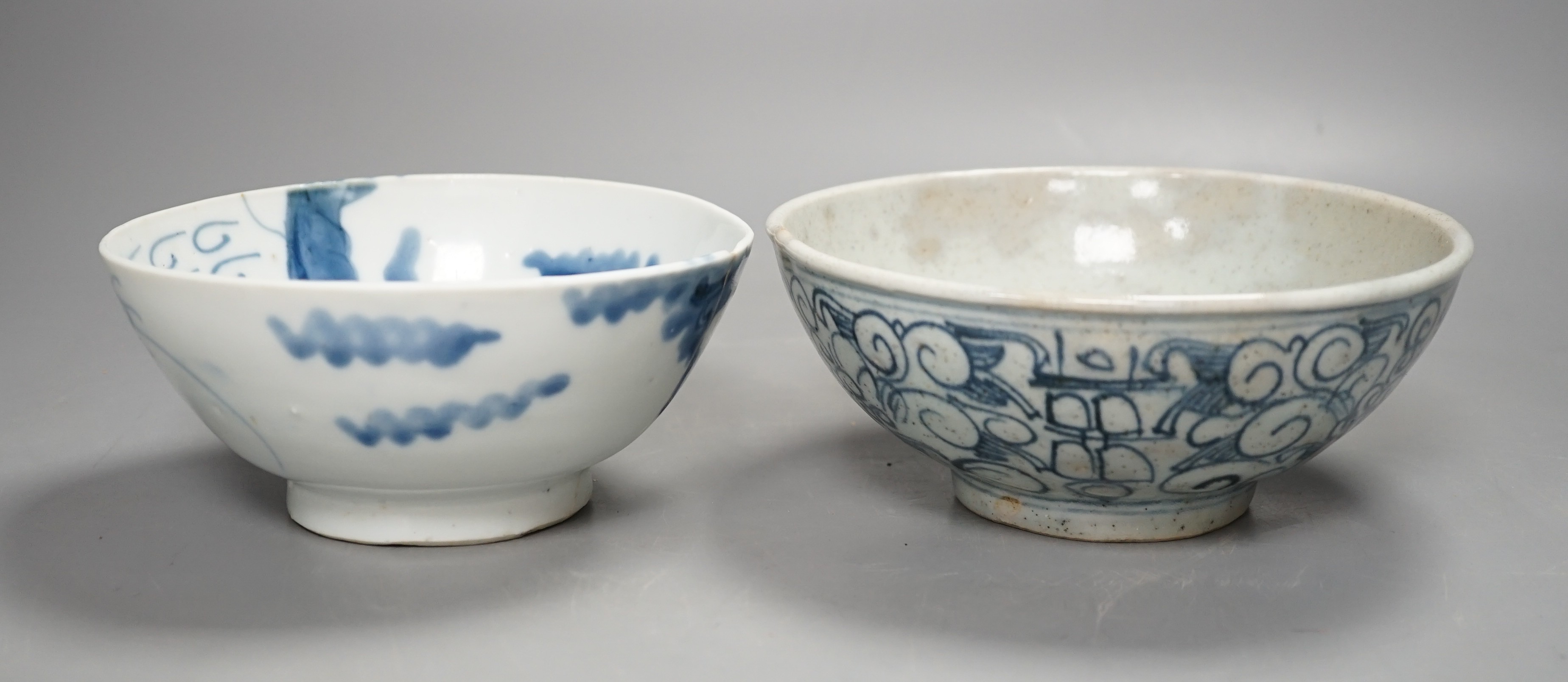 2 Chinese blue and white bowls, 15 cms diameter.